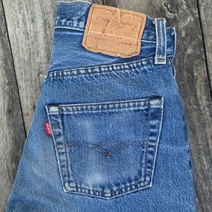 Vintage 501 high Waisted Straight Levis. 23 x 26